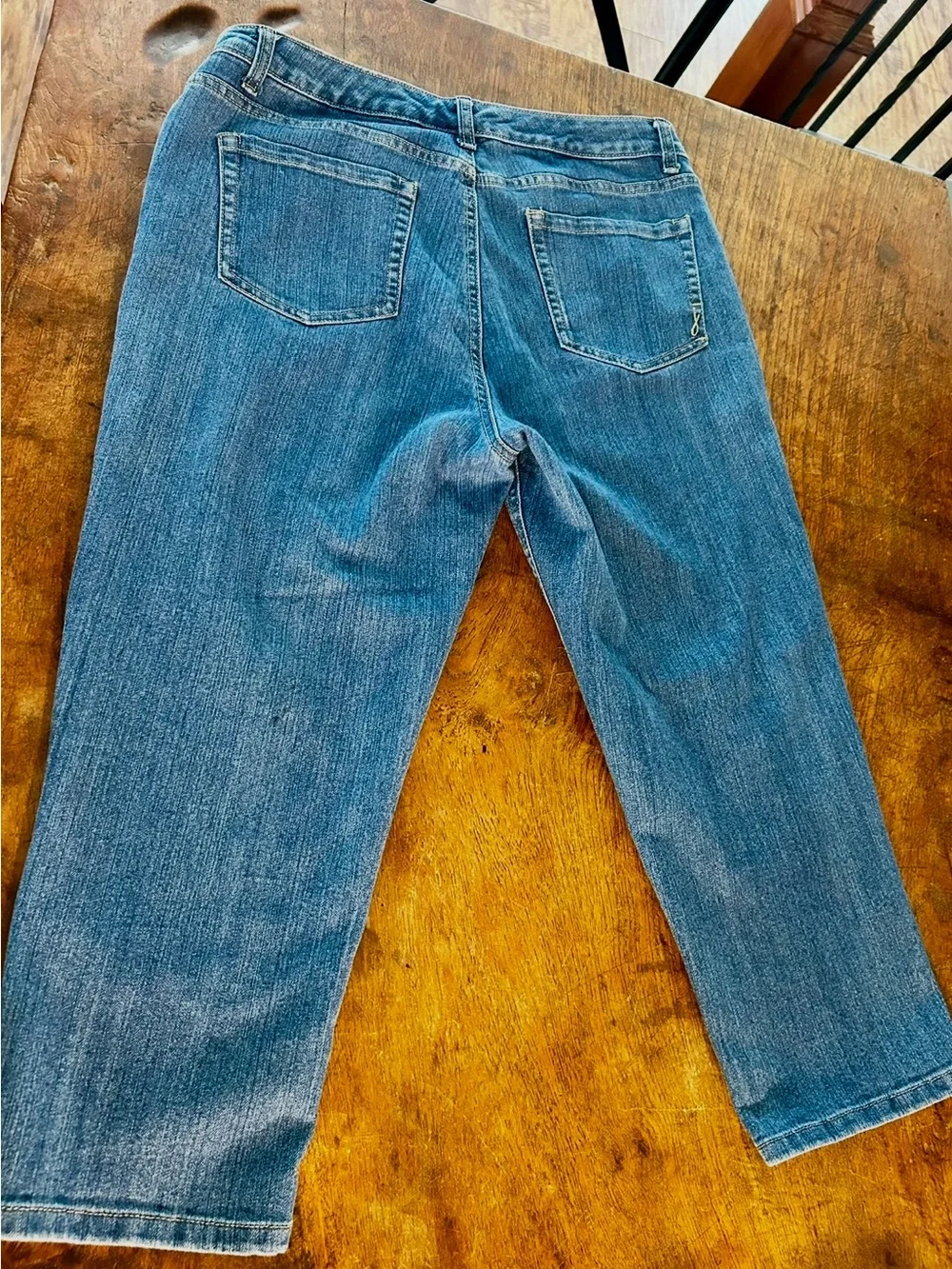 Jones New York Signature Women’s  Blue Denim Jeans Size 12